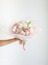 Load image into Gallery viewer, Lots of Love Bouquet