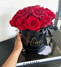 Load image into Gallery viewer, Luxe Fresh Rose Dozen
