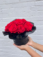 Load image into Gallery viewer, Luxe Fresh Rose Dozen