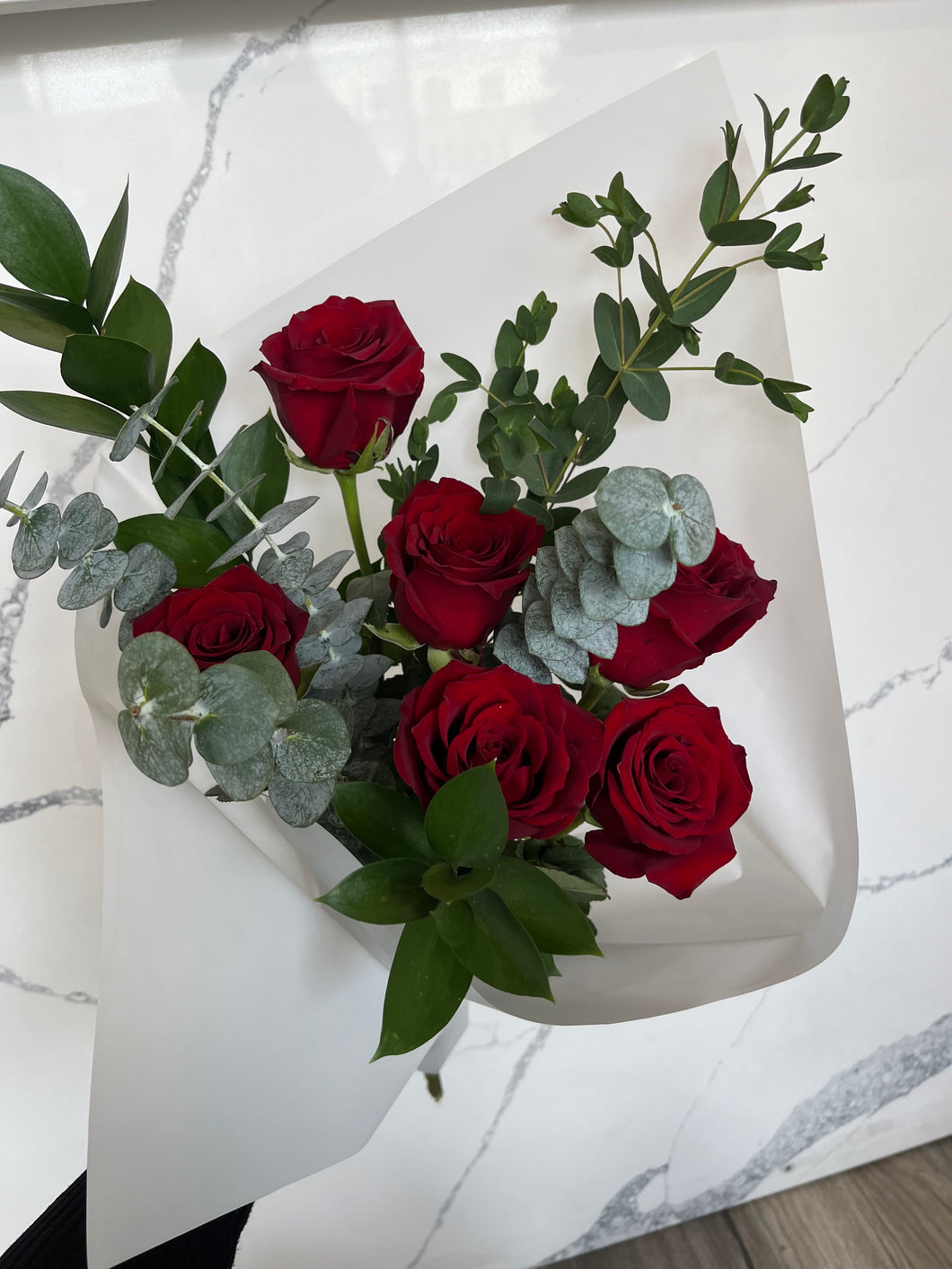 Red Rose Bouquet (6 Roses)