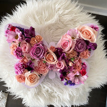 Load image into Gallery viewer, Butterfly Flower Box | Luxe Blooms
