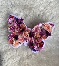 Load image into Gallery viewer, Butterfly Flower Box | Luxe Blooms
