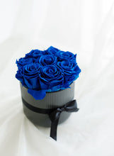 Load image into Gallery viewer, 8 Infinity Rose Box in Ceramic
