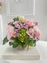 Load image into Gallery viewer, Pretty in Blush
