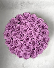 Load image into Gallery viewer, 25 Infinity Rose Box
