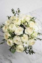 Load image into Gallery viewer, Fresh White Blooms
