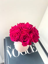 Load image into Gallery viewer, Ceramic Infinity Vase Arrangement
