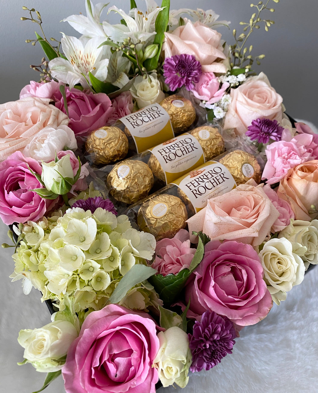 Ferrero & Mixed Blooms | Luxe Blooms