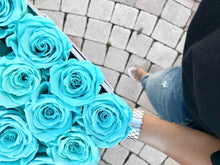Load image into Gallery viewer, Infinity Blue | Luxe Blooms
