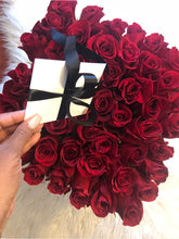 Load image into Gallery viewer, Luxe Grande Fresh Roses Square
